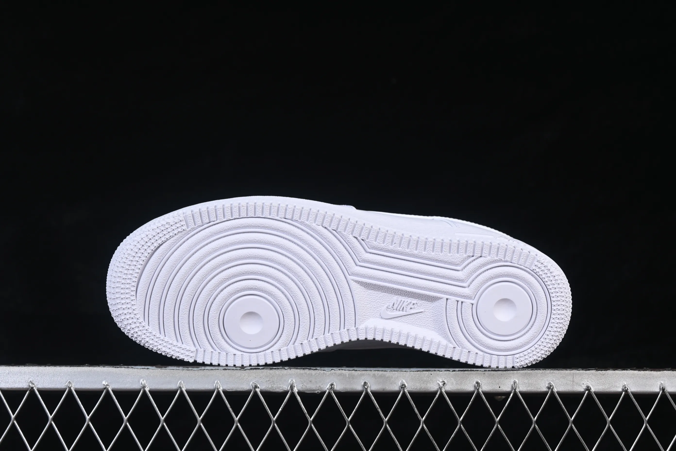 All categories Nk Air Force 1 Air Force series Nk Air Force 1 Low Air Force low-top GX foreign trade version Nike Air Force 1'07 Low Air Force 1 low-top casual sneakers CW2288-111